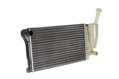 Радиатор охлаждения NISSENS 617845 (фото 1)