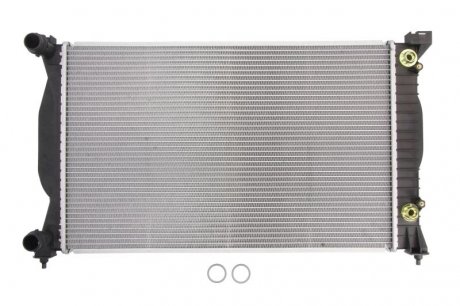 Радиатор охлаждения NISSENS 60305A (фото 1)