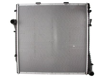Радиатор охлаждения NISSENS 60787A (фото 1)