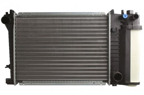 Радиатор охлаждения NISSENS 60735A (фото 1)