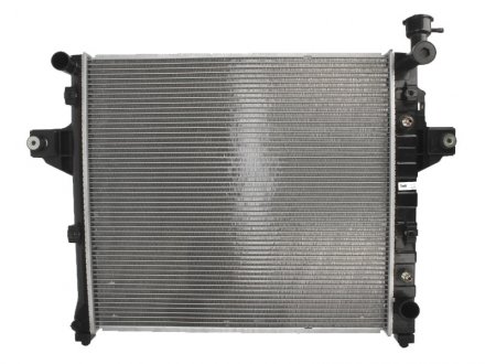 Радиатор охлаждения NISSENS 61010 (фото 1)