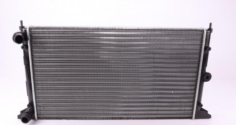 Радиатор охлаждения NRF 50592 (фото 1)