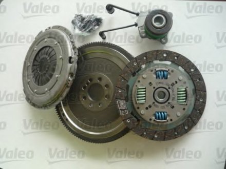 Комплект зчеплення + маховик + гідравлічний вичавлений VALEO 845022 (фото 1)