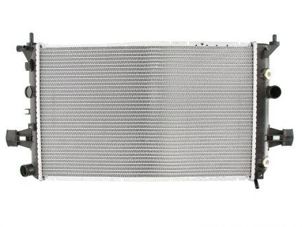 Радиатор системы охлаждения NISSENS 63003A (фото 1)