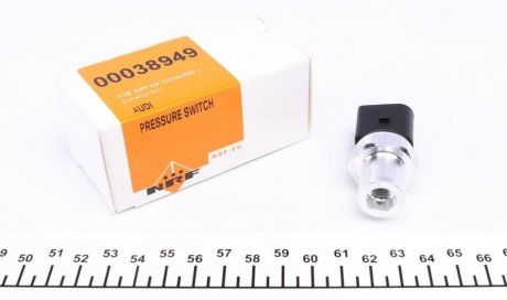Датик тиску кондиціонера VW Crafter 2.0 TDI 16- NRF 38949 (фото 1)