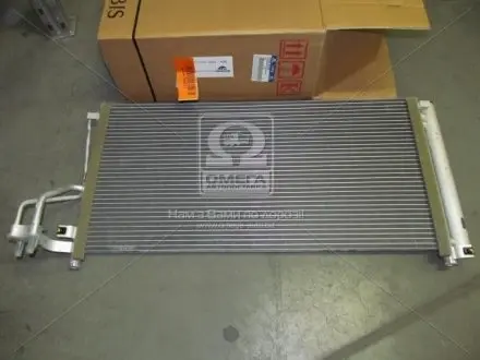 Радіатор кондиціонера Hyundai Azera/Grandeur 05-/Sonata 04-/Kia Optima/magentis 05- MOBIS 976063L180