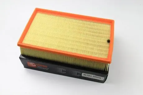 Фільтр повітряний Golf VII 1.6/2.0 TDI 13-/Octavia 1.6/2.0 TDI/1.8 TSI 12- CLEAN FILTERS CLEAN FILTER MA3184