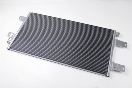 Радиатор кондиционера Master/Movano 2.5dCi 03- THERMOTEC KTT110413