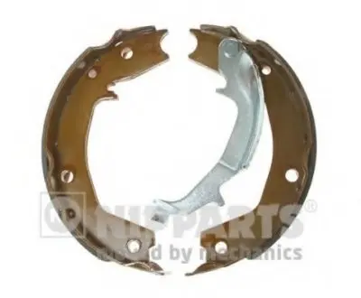 Комплект тормозных колодок NIPPARTS J3500526