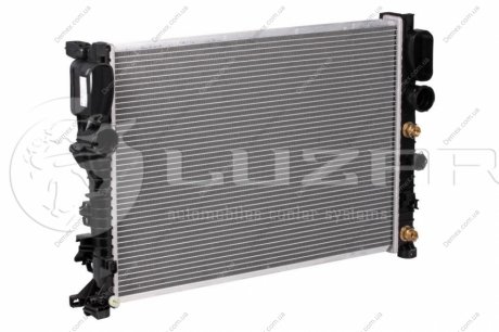 Радиатор охлаждения E (W211) (02-)/CLS C219 (04-) АКПП (AC +/-) LUZAR LRc 15111 (фото 1)