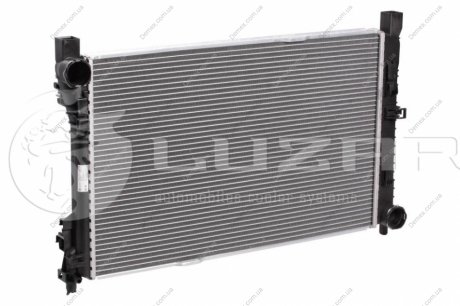 Радиатор охлаждения Mercedes-Benz C (W203) (00-) МКПП LUZAR LRc 1503 (фото 1)