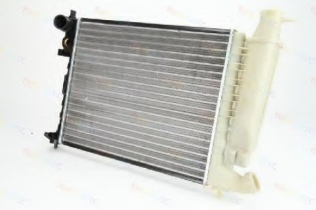 Радиатор THERMOTEC D7P025TT