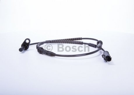 Датчик, частота вращения колеса BOSCH 0 265 008 161 (фото 1)