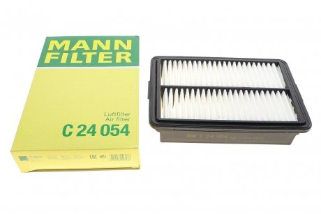 Фильтр воздушный HYUNDAI I30 1.4, 1.6 CRDI 16-, ELANTRA III 2.0 15- (MANN) MANN-FILTER MANN (Манн) C24054