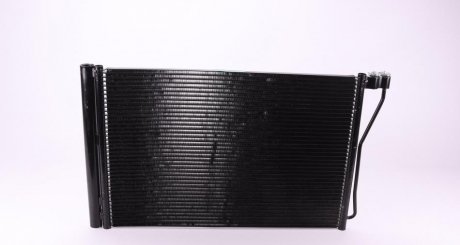 Радиатор кондиционера BMW 5 (F10) 11-16 NRF 350365 (фото 1)
