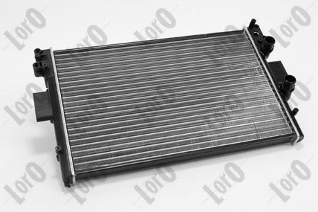 Радиатор охлаждения двигателя Daily 2.8TD 99- LORO 022-017-0001 (фото 1)