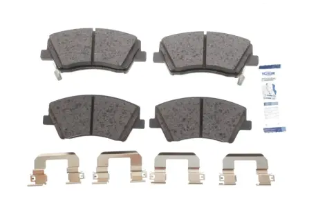 Колодки тормозные (передние) Hyundai Elantra 05-(Mando) (с датчиком) ICER 182314
