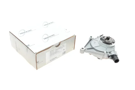 Насос вакуумний BMW 1(E81-88)/3(E46-93)/X3(E83)/Z4(E85) 1.8/2.0 00-15 (N46) TRUCKTEC AUTOMOTIVE 08.36.010
