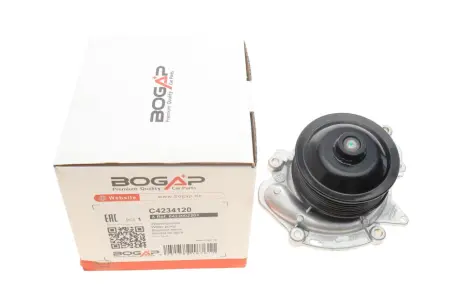 Помпа води MB Sprinter 318CDI OM642 06- BOGAP C4234120