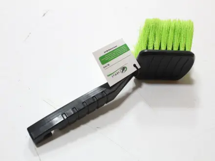Щетка для мойки ручная (24см) с пластиковой ручкой CARWAY BL1419