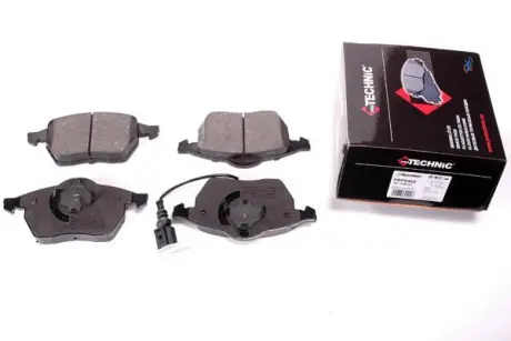 Колодки гальмівні przód AUDI A3, TT. SEAT LEON, TOLEDO II. SKODA OCTAVIA. VW BORA,GOLF IV, NEW BEETLE, POLO 1.8-2.8 12.96- PROTECHNIC PRP0402C