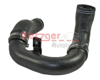 Патрубок інтеркулера (L) Fiat Doblo 1.6D/2.0D 10- METZGER 2400405